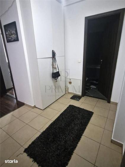Apartament cu 3 camere decomandat în Soarelui — fotografia 1