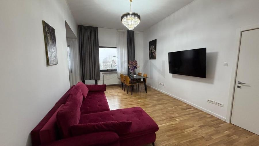 Apartament cu 3 camere decomandat, mobilat în Calea Victoriei