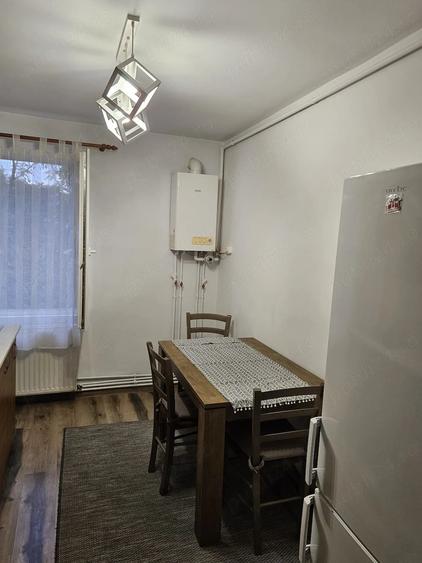Apartament cu 2 camere decomandat în Tudor