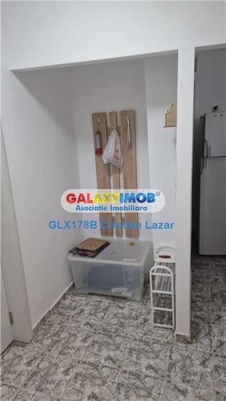 Garsonieră decomandată, mobilată în Crângași