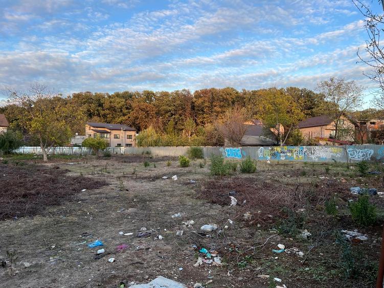 Teren Construcții intravilan de 3771 mp, în Pipera