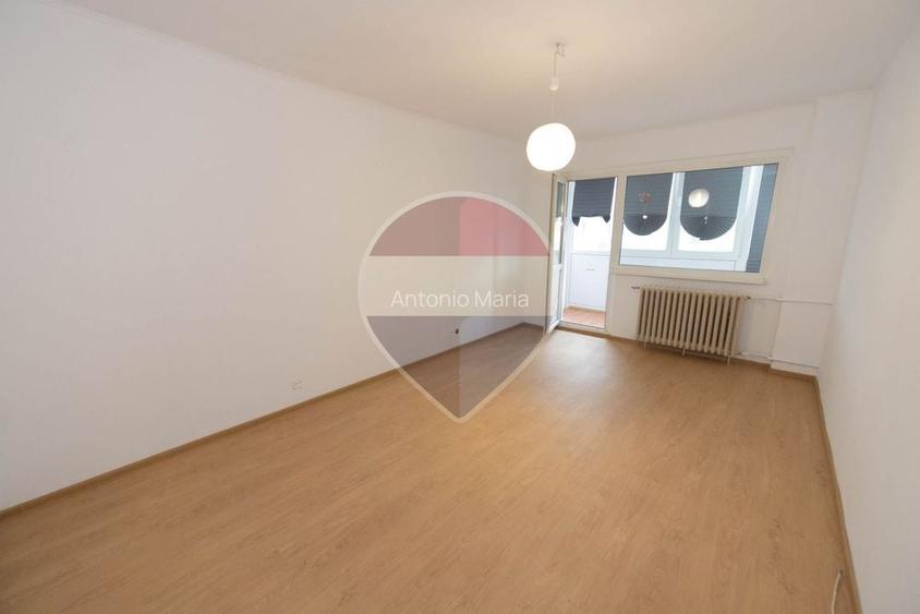 Apartament 3 camere decomandat Drumul Taberei Metroul Ialomitei 10 min