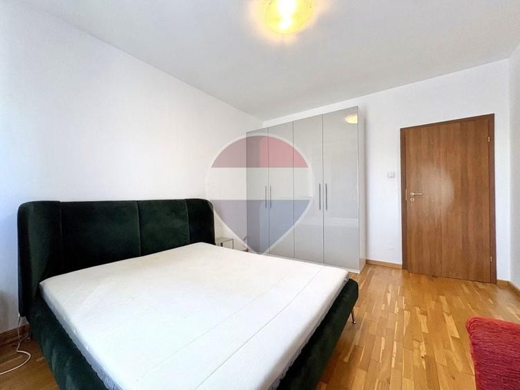 Apartament cu 2 camere decomandat, mobilat în Tractorul
