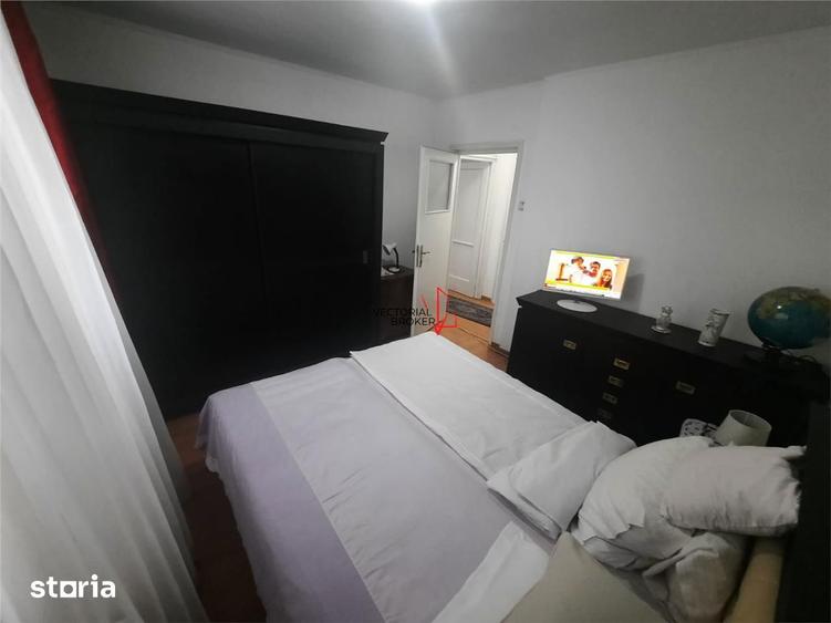 Apartament cu 3 camere semidecomandat în Gara de Nord