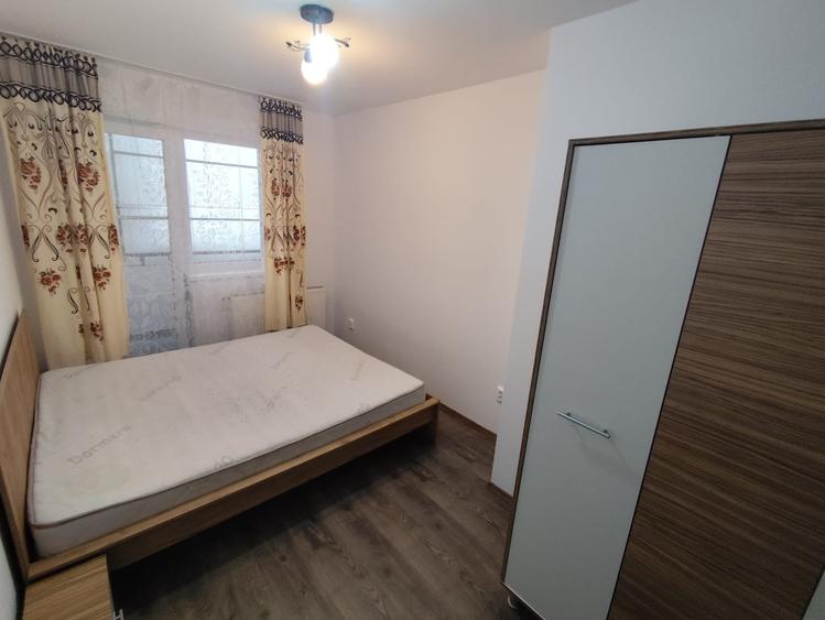 Apartament cu 2 camere semidecomandat în Turnișor