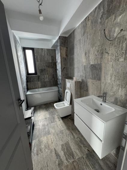 Duplex cu 4 camere cu Canalizare în Albert