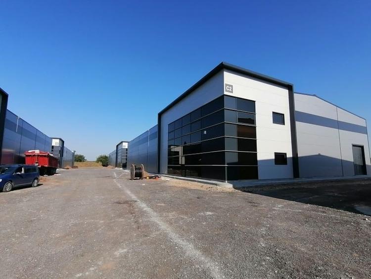 Spațiu industrial, de 1,420 mp, în Străulești
