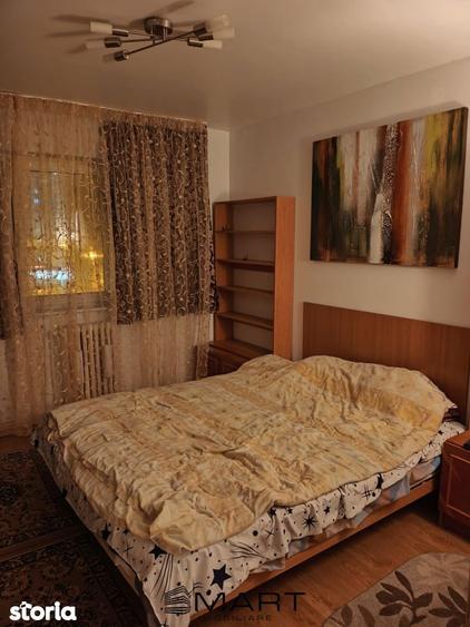 Apartament cu 3 camere în Vasile Aaron