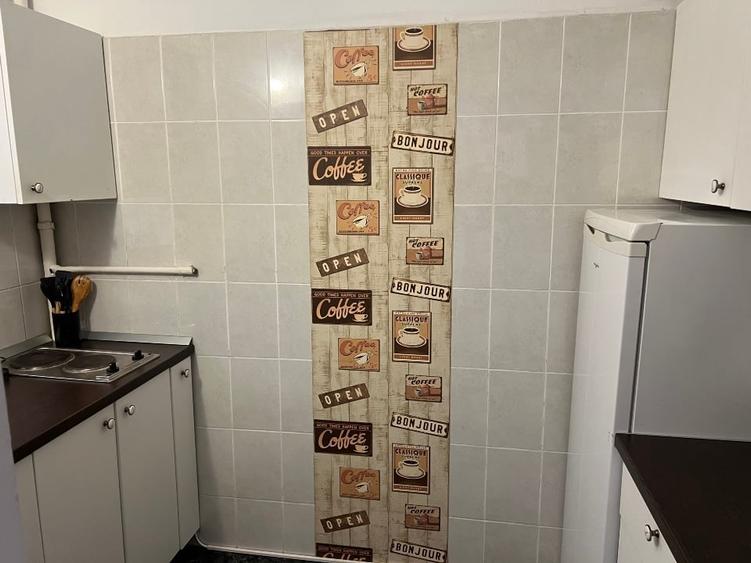 Apartament cu 2 camere semidecomandat, mobilat în Cișmigiu