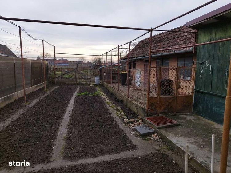 Casă cu 2 camere cu Teren 86 Mp în Viișoara