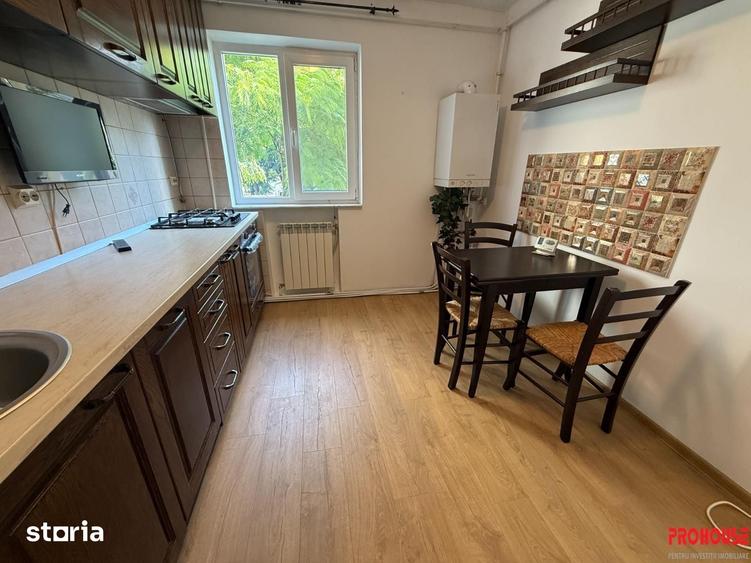 Apartament cu 4 camere în Ultracentral