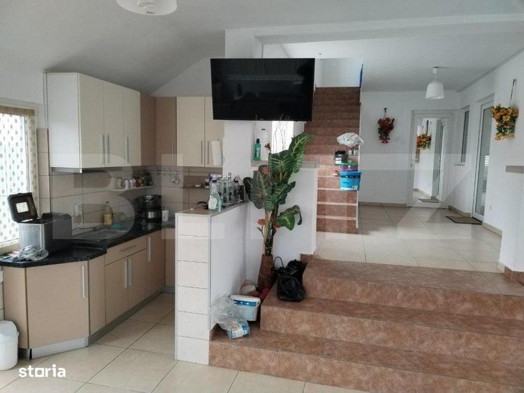 Casă cu 4 camere în Valea