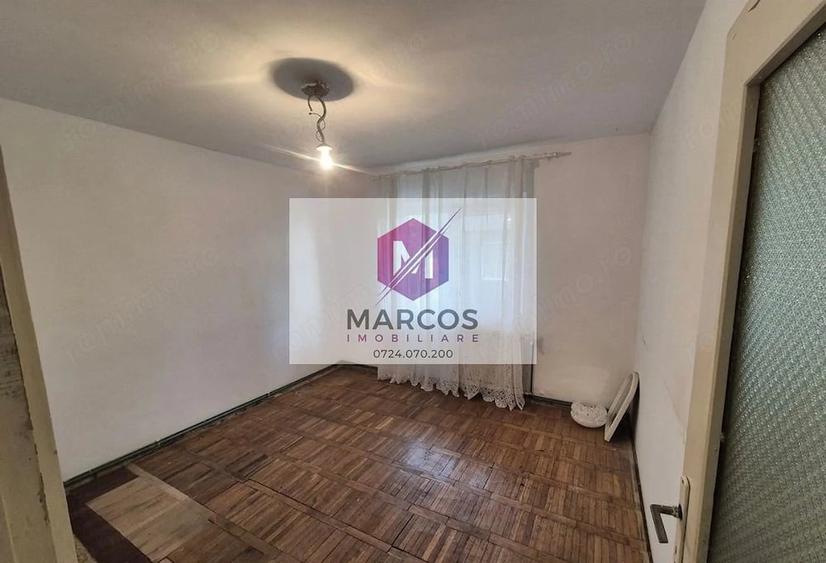 Apartament cu 3 camere decomandat în Cuptoare (Reșița)