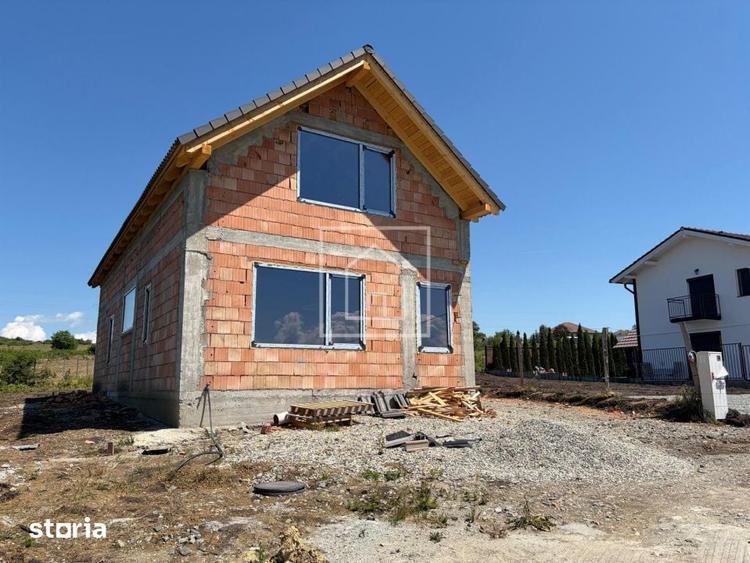 Casă cu 4 camere decomandat cu Teren 330 Mp în Central