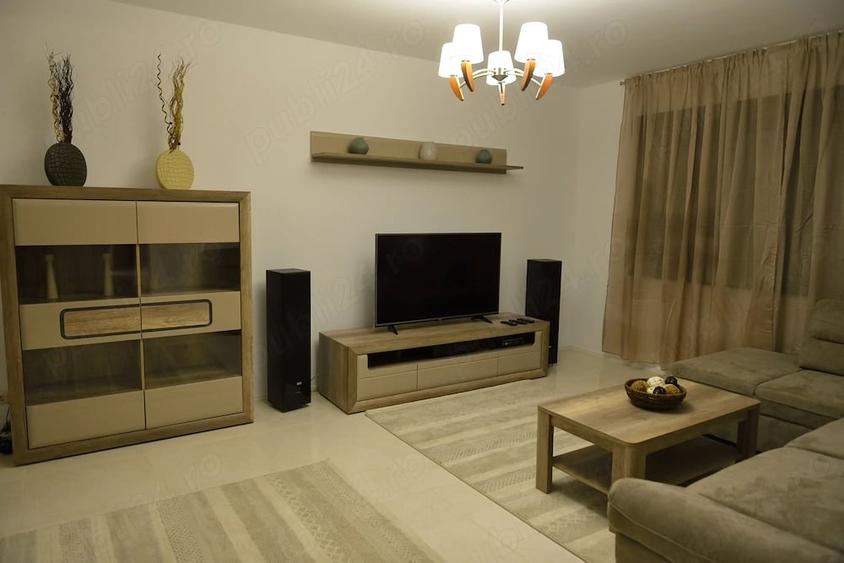 Casă cu 5 camere cu Teren 400 Mp în Băneasa