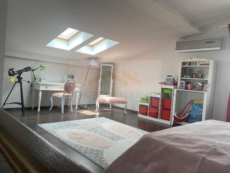 Casă individuală cu 5 camere cu Canalizare în Apărătorii Patriei