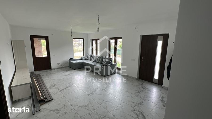 Casă cu 4 camere cu Teren 500 Mp în Ighiu