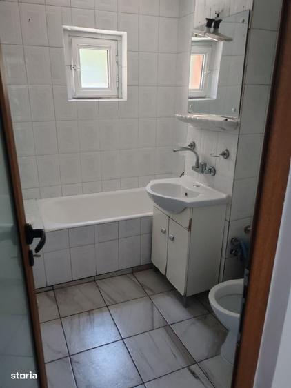 Apartament cu 2 camere decomandat în Est