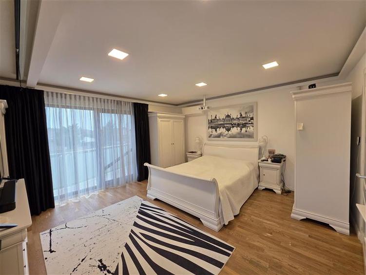 Casa Mogosoaia 10 camere - s.u. 280 mp - teren 620 mp - 21