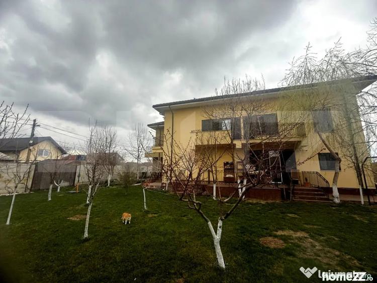 Casă cu 4 camere cu Teren 700 Mp în Central