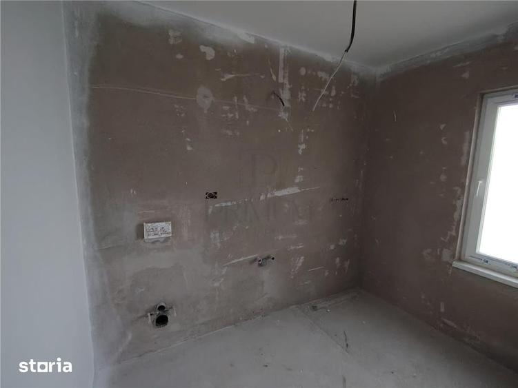 Casă cu 4 camere cu Teren 350 Mp în Central