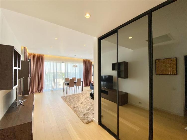Apartament cu 3 camere decomandat, mobilat în Herăstrău