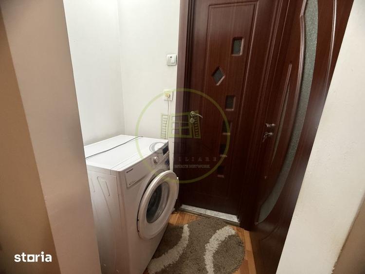 Apartament cu 2 camere semidecomandat, mobilat în Craiovița Nouă