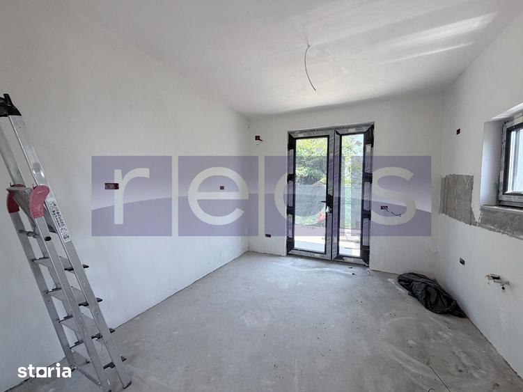 Casă cu 5 camere cu Teren 500 Mp în Central