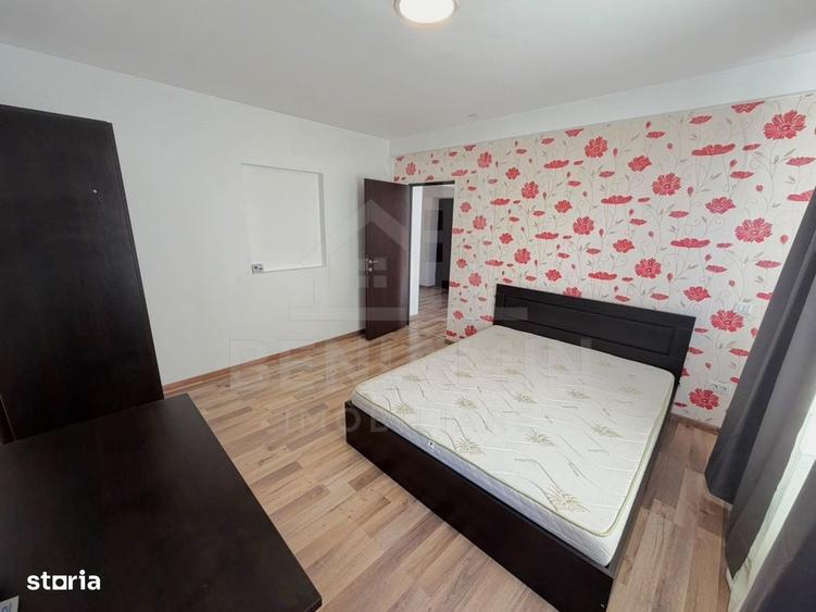Apartament cu 3 camere semidecomandat în Griviței