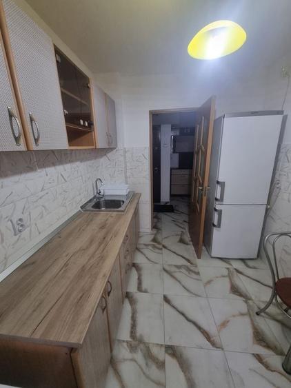 Apartament cu 2 camere semidecomandat în Pajura