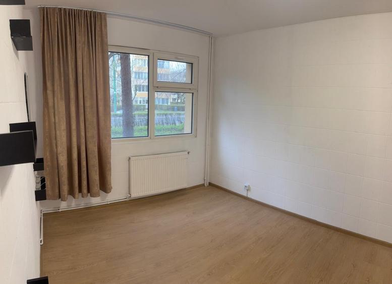 Apartament 2 camere, zona Saturn - 2