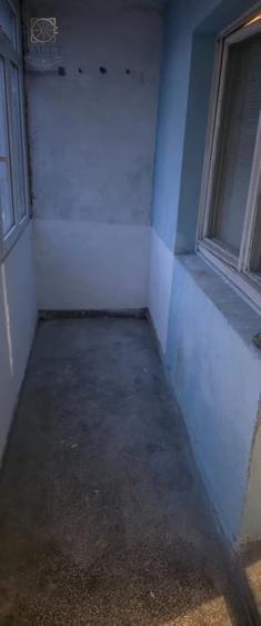 Apartament cu 3 camere decomandat în Titan