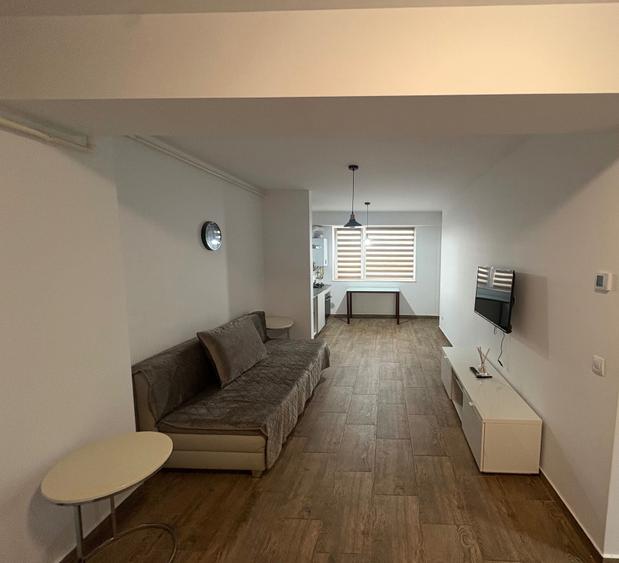 Apartament cu 2 camere decomandat în Exterior Vest