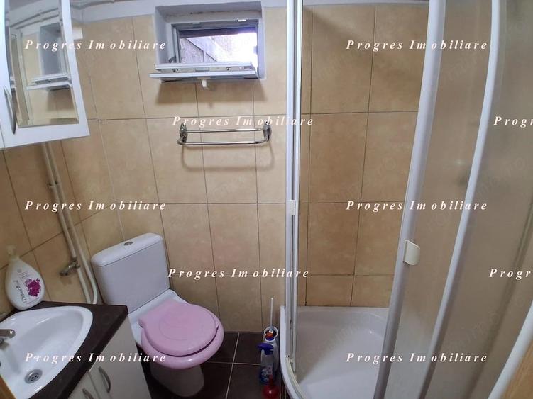 Garsoniera- Calea Girocului-Baricada- Parter- 24 mp- Centrala proprie- 250 euro - 8