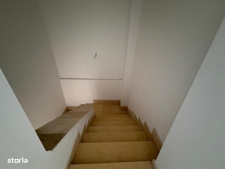 Apartament cu 4 camere în Mihail Kogălniceanu