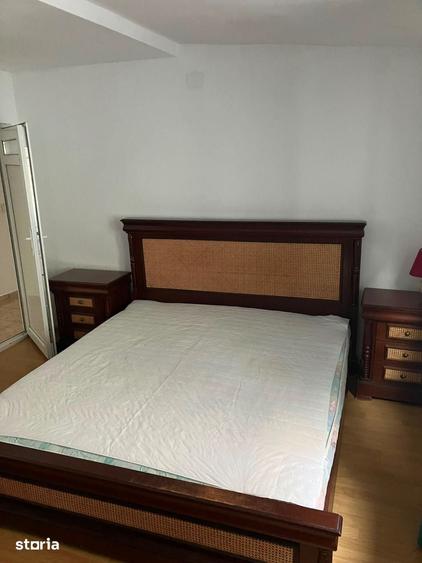 Apartament cu 3 camere decomandat în Vitan