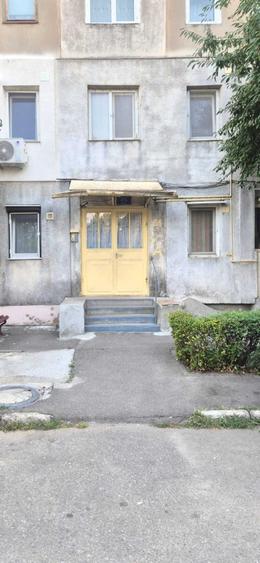 Apartament cu 3 camere semidecomandat în Nord