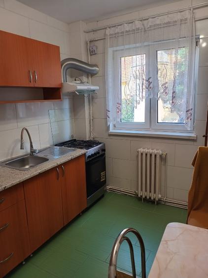 Apartament cu 3 camere decomandat în Grigorescu