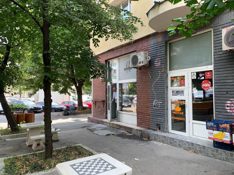 Spațiu comercial, de 15 mp, în Mihai Bravu