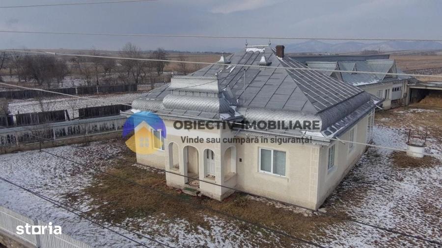 Casa + teren 3.863 mp Agapia, jud. Neam? - 1
