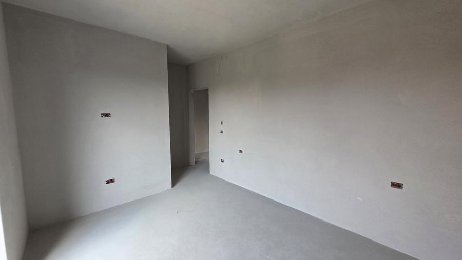 Duplex cu 4 camere cu Canalizare în Dumbrăvița