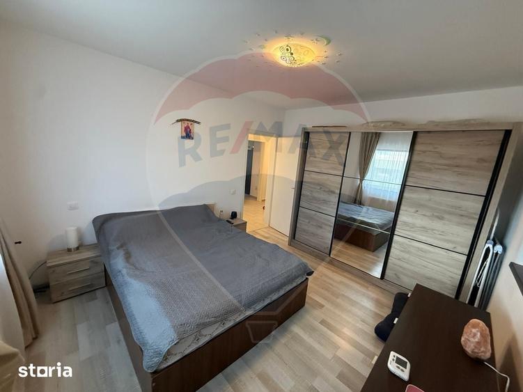 Apartament cu 2 camere decomandat în Sânpetru