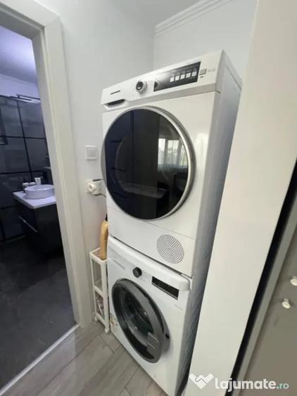 Apartament cu 3 camere decomandat în Rovine