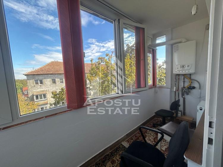 Apartament cu 2 camere semidecomandat în Dâmbovița