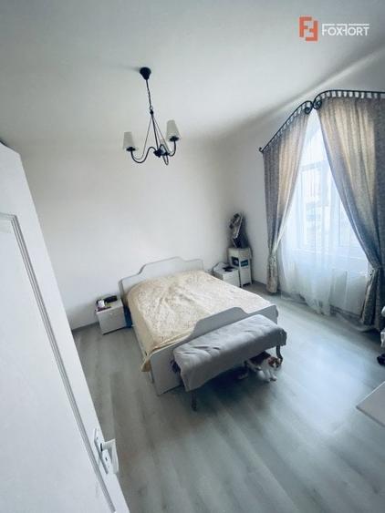 Apartament cu 2 camere nedecomandat, mobilat în Ronaț