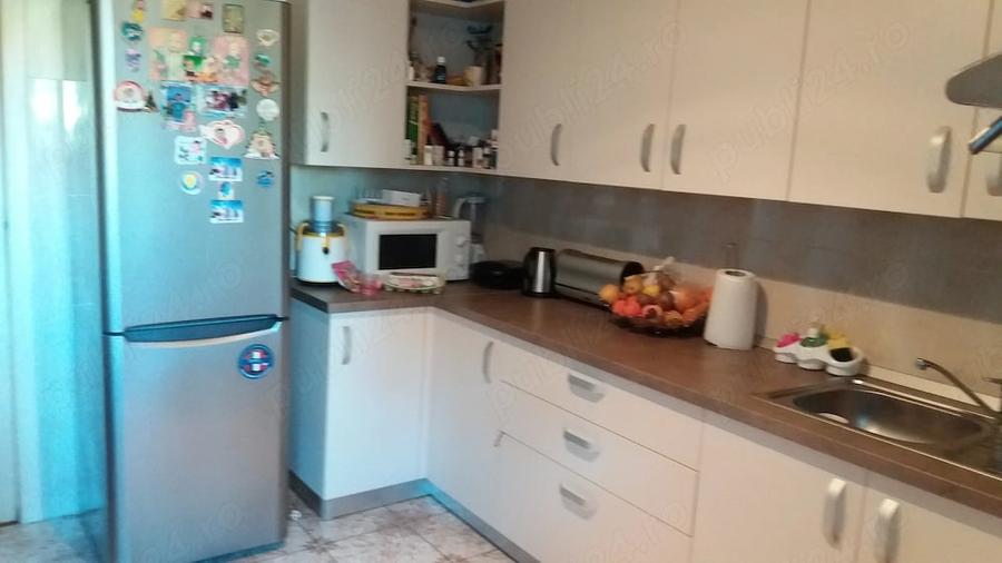 Apartament cu 4 camere decomandat în Șagului