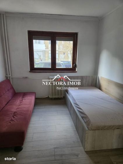 Apartament cu 3 camere decomandat în Orașul Nou