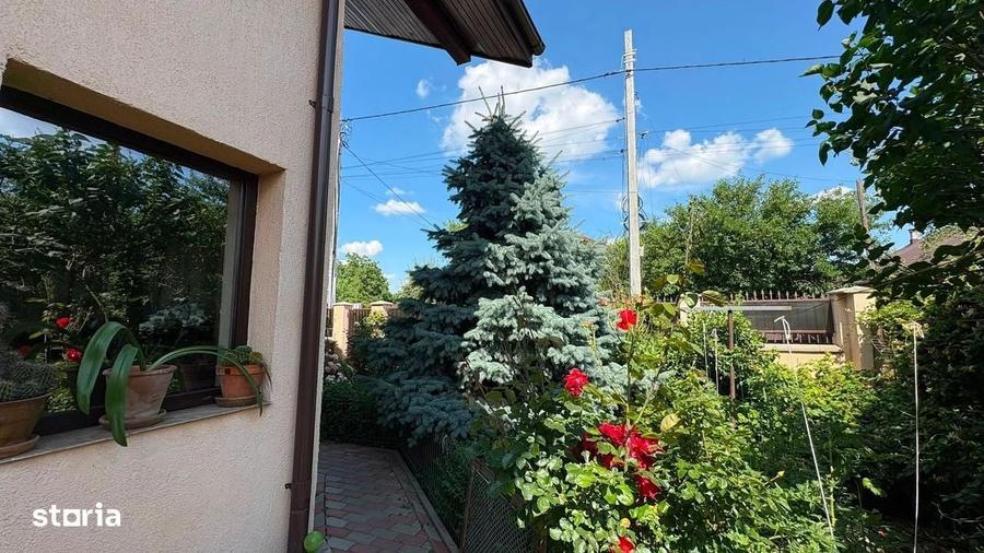 Casă cu 4 camere cu Teren 761 Mp în Aroneanu