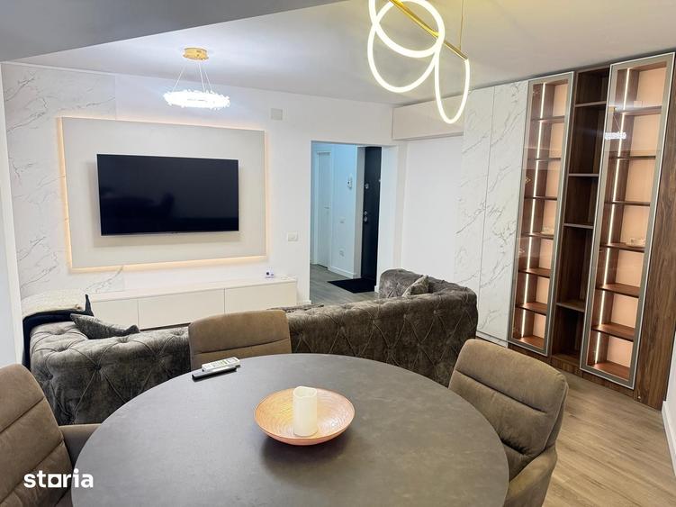 Apartament cu 3 camere decomandat în Central