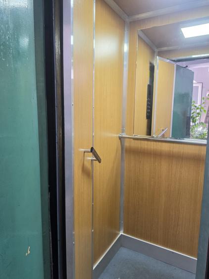 Apartament cu 2 camere decomandat în Moșilor